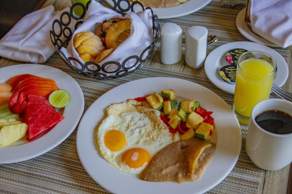 Hotel Lucerna Culiacán Zewnętrze zdjęcie