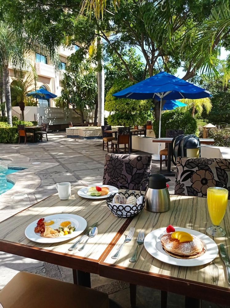 Hotel Lucerna Culiacán Zewnętrze zdjęcie