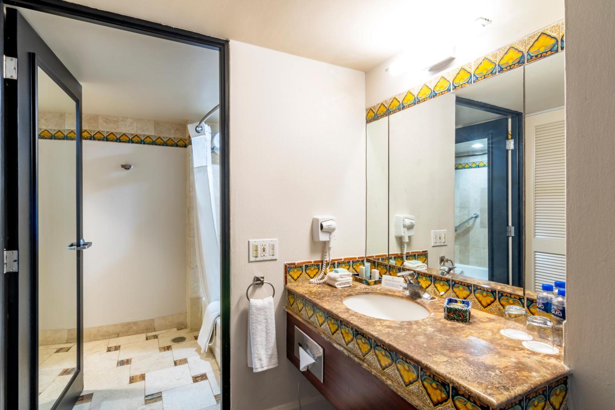 Hotel Lucerna Culiacán Zewnętrze zdjęcie
